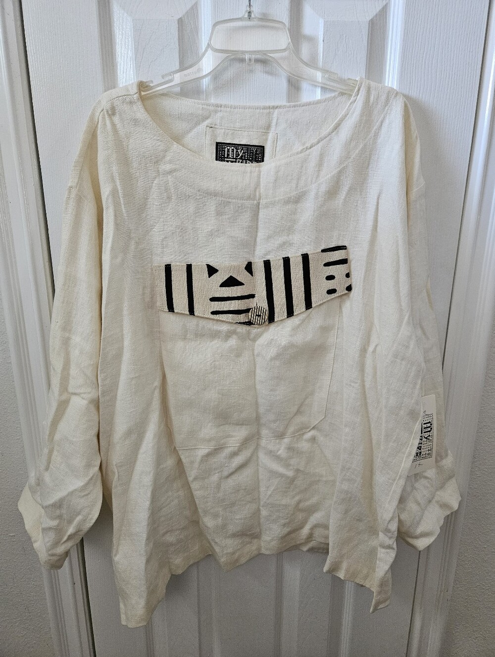 My Tribe 1X Long Sleeve Off-White Tunic with African Art Mud Cloth Pocket - NWT